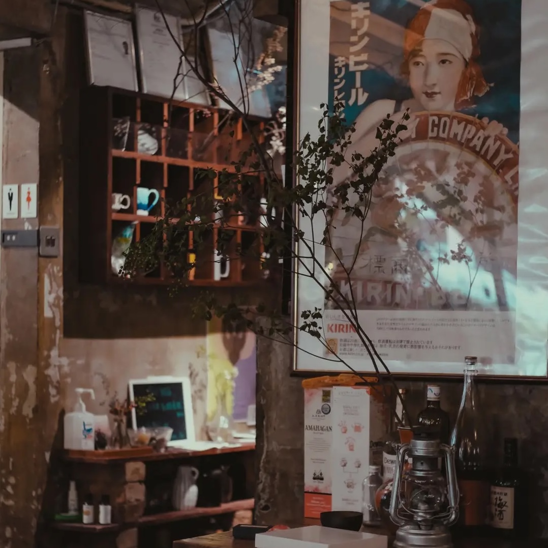 best cafes in hong kong, coffee shop, mong kok, begin coffee, outdoor seating