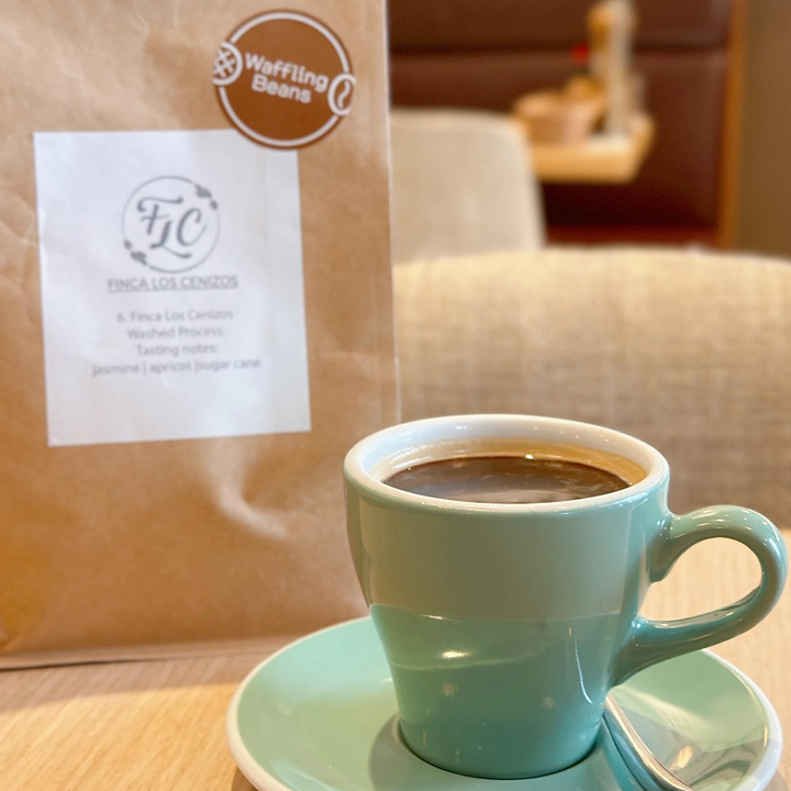 best cafes and coffee shops in kennedy town: Waffling Beans hong kong