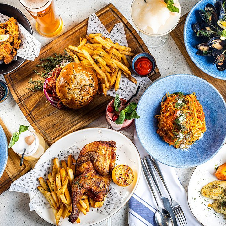 food at flame kwun tong, flames restaurant in kwuntong hk burger, chicken, pasta at flame