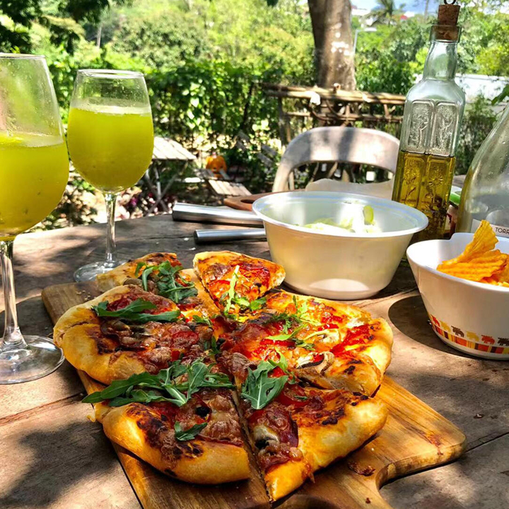 unique things to do in hong kong: make your own pizza in new zealand organic farm hk