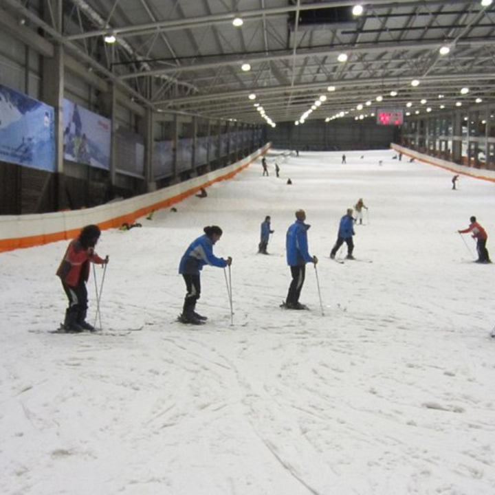 Indoor Ski Resorts In China You Should Know About Beijing Shijingshan Indoor Skiing