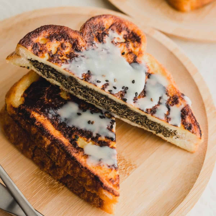 Chau Kee 周記點心 — Sai Wan dim sum house's famous 'lava' French toast