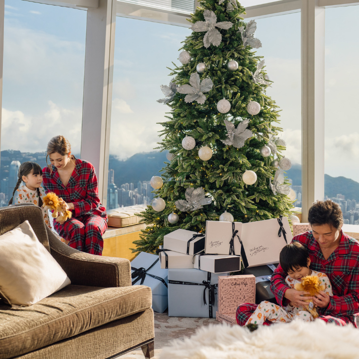 Best Christmas Staycation 2025 The Ritz-Carlton Hong Kong Diptyque Scented Getaway 
